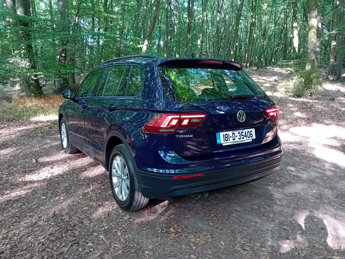 181 VW TIGUAN 2.0 TDI  SUV 6 SPEED  MANUAL - Image 6