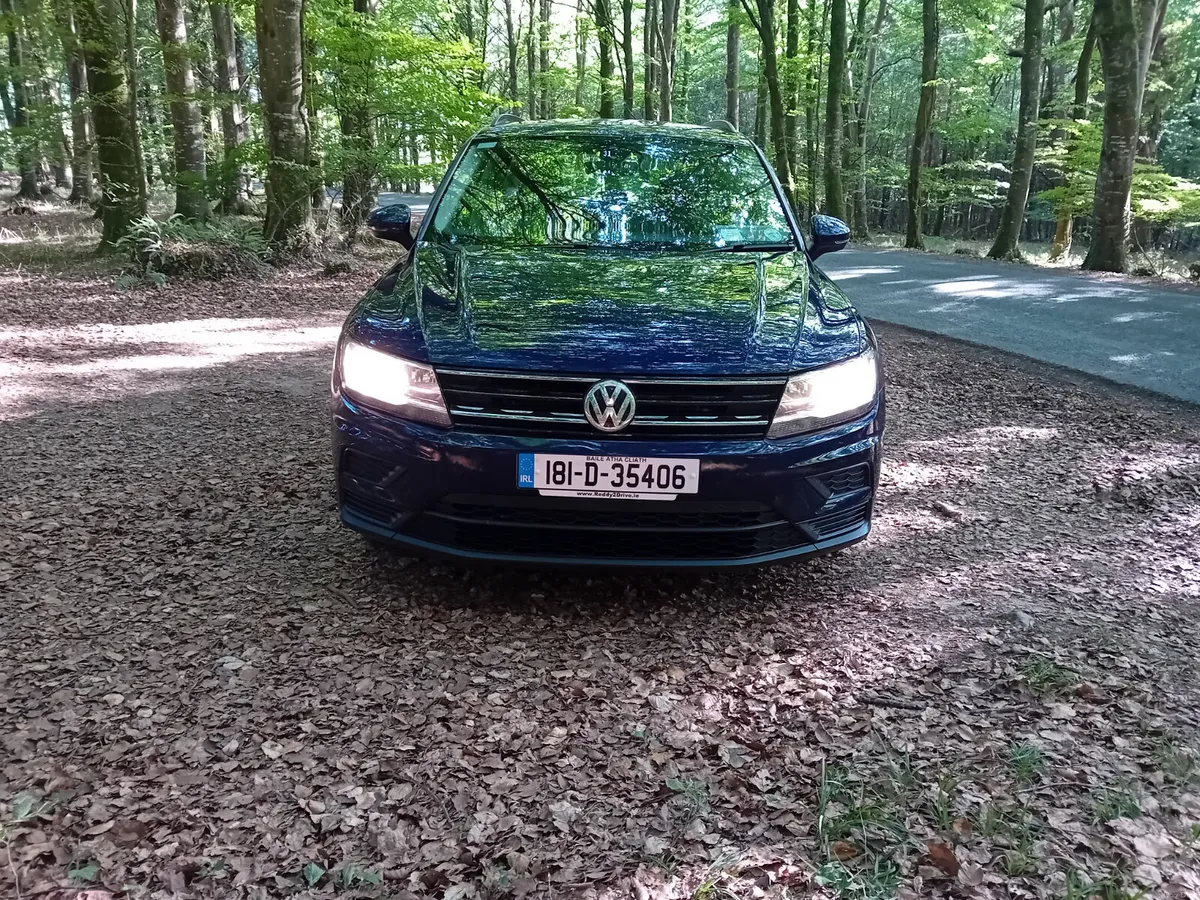 181 VW TIGUAN 2.0 TDI  SUV 6 SPEED  MANUAL - Image 2