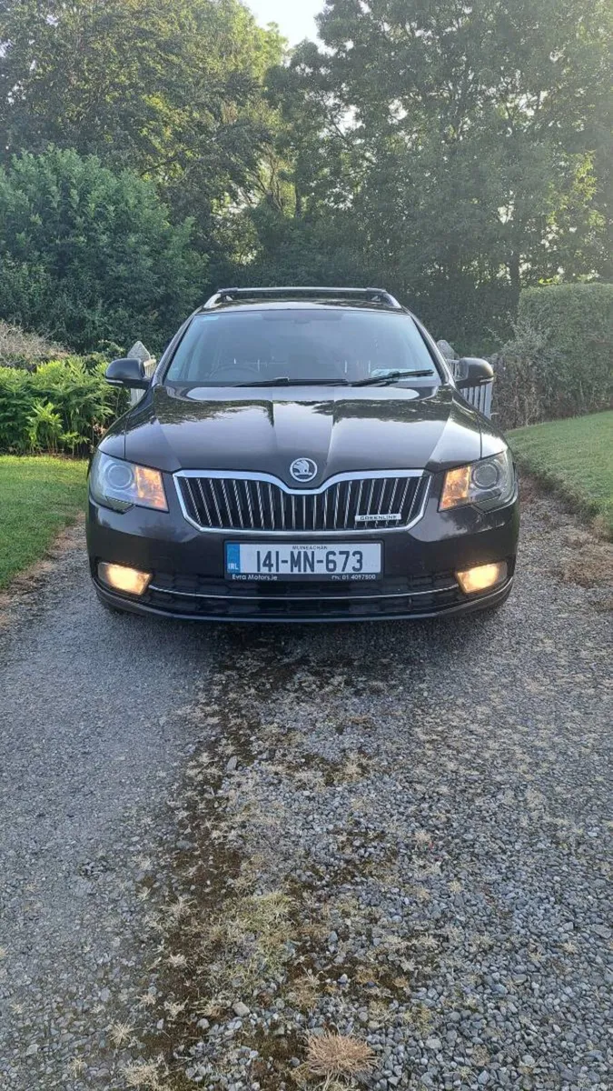 Skoda Superb Estate Greenline 1.6 diesel manual - Image 2