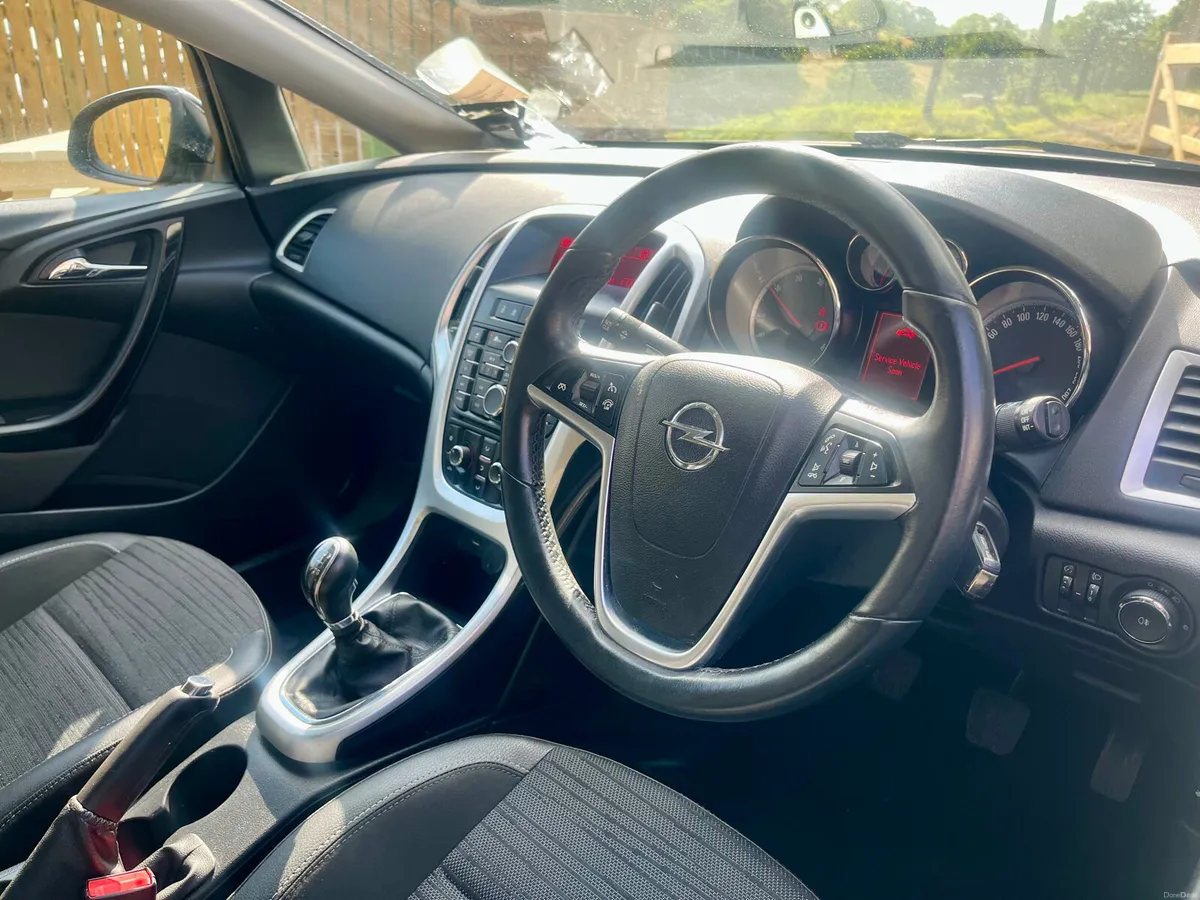 Opel Astra 2015 - Image 6