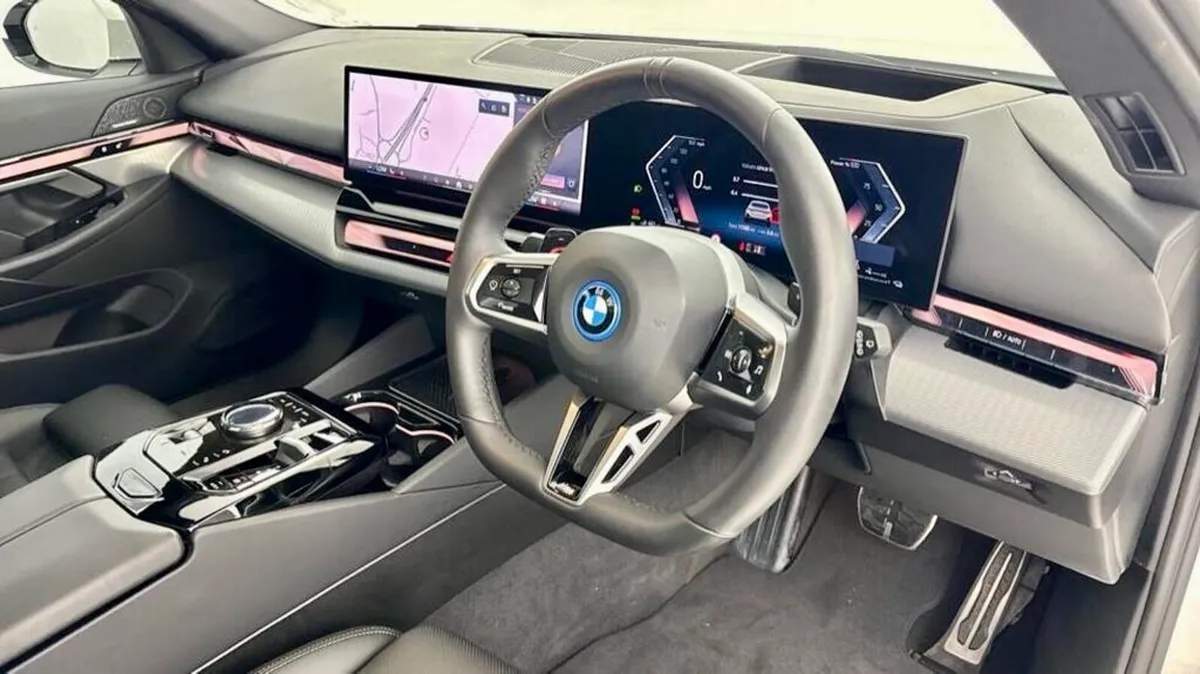 BMW 530 G61 E M SPORT 295BHP - Image 5