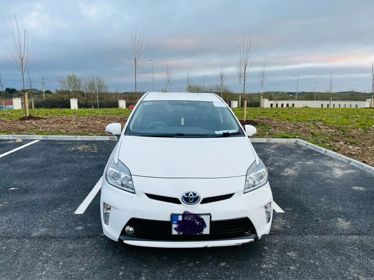 Toyota Prius 2015 Model - Image 1
