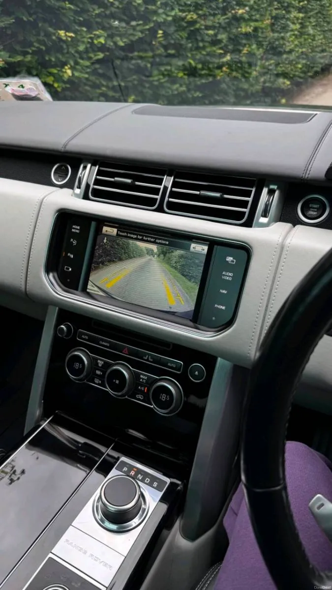 Range Rover Autobiography 3.0 Diesel Hybrid – Top - Image 4
