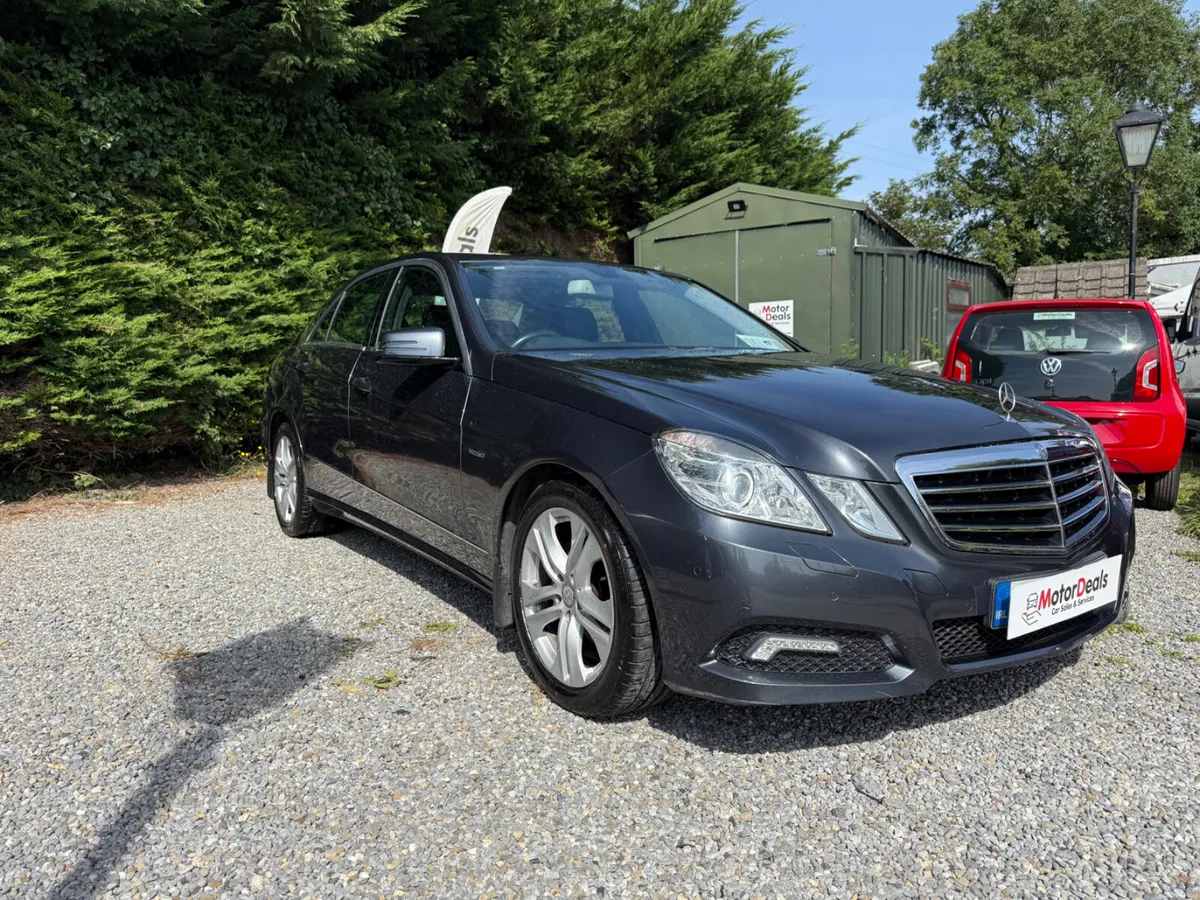 Mercedes-Benz E-Class Avantgarde Automatic!New NCT - Image 3