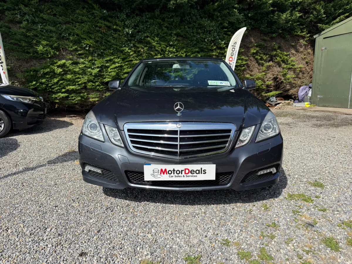 Mercedes-Benz E-Class Avantgarde Automatic!New NCT - Image 2