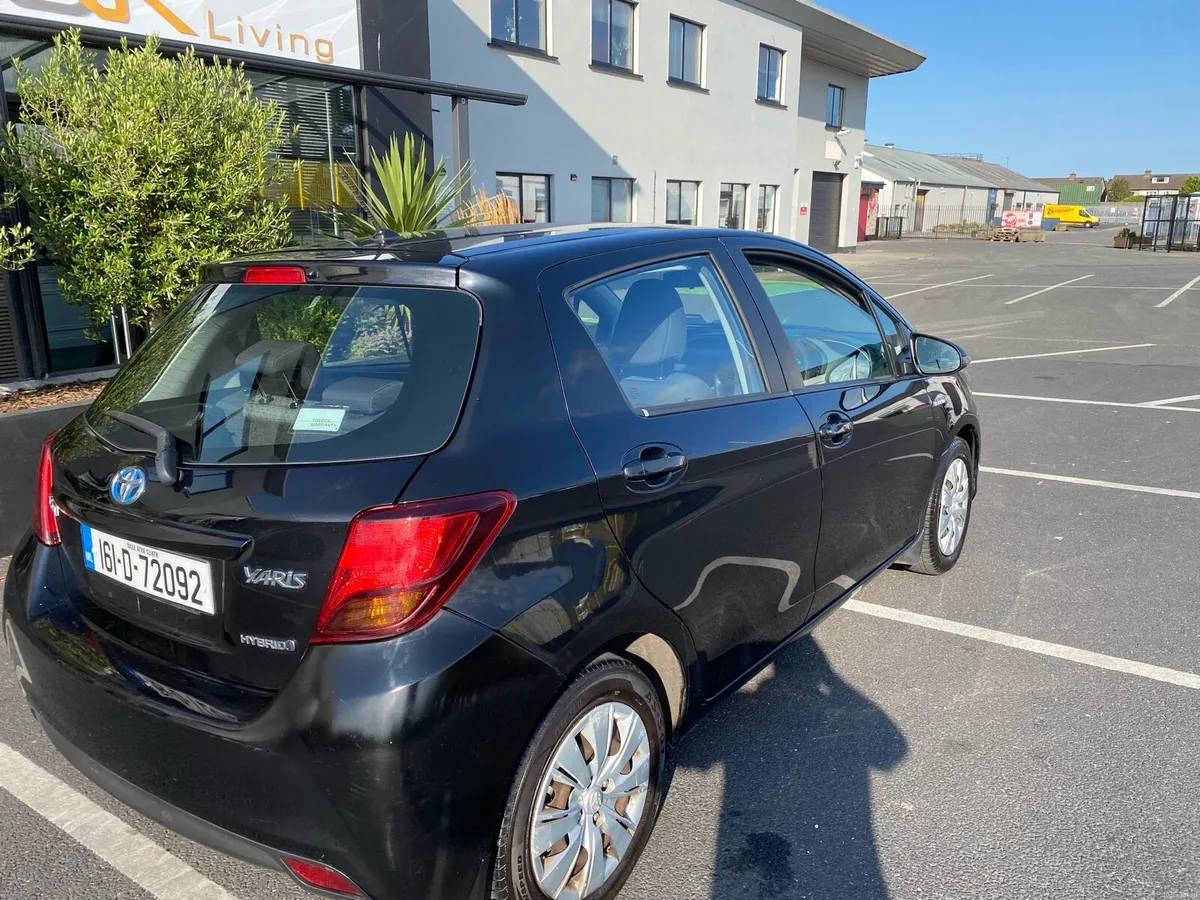 Toyota Yaris 1.5 HYBRID AUTOMATIC NCT 06/27 - Image 5