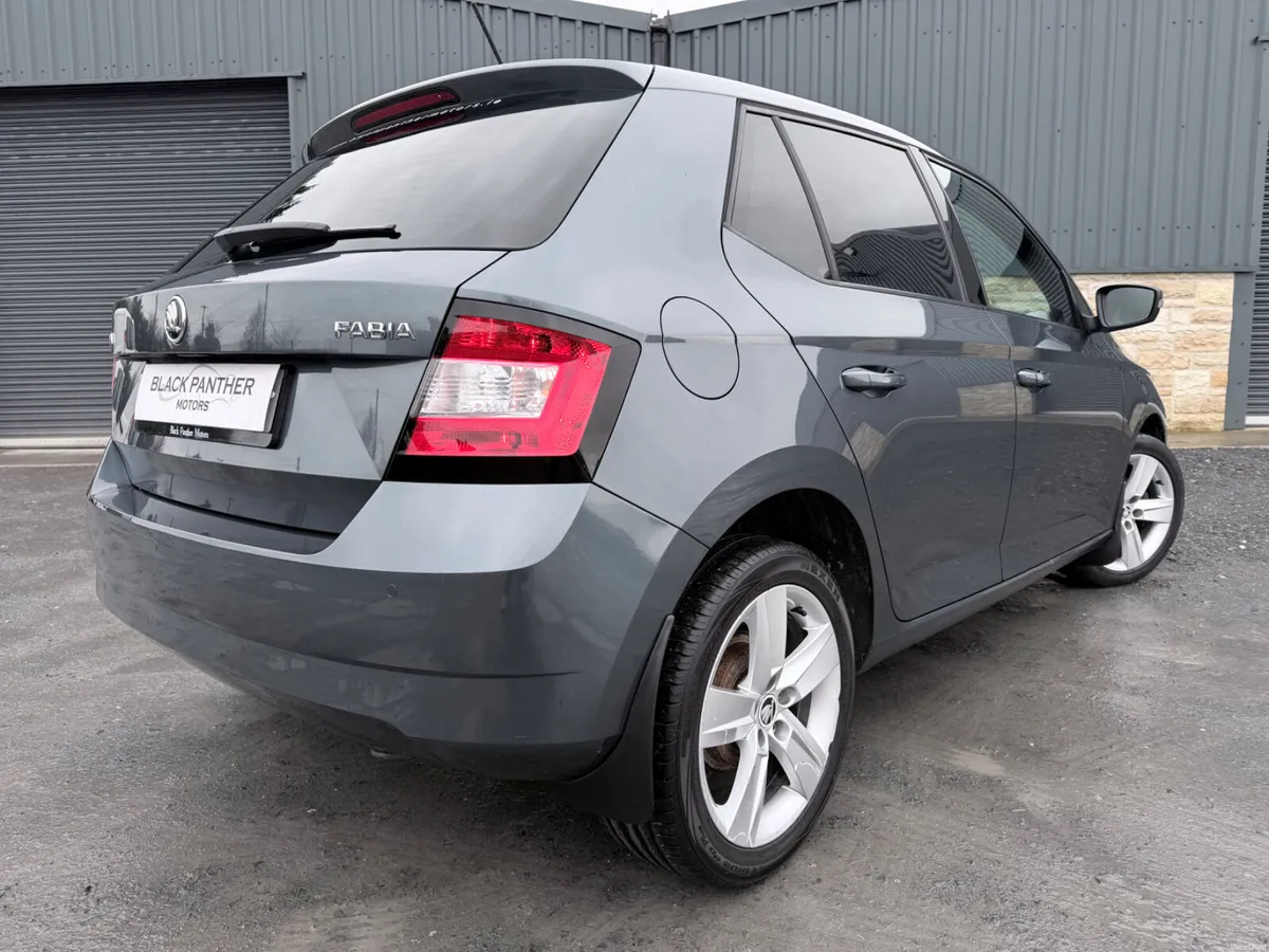 Skoda Fabia 161’ Style 1.0 MPI LOW MILEAGE 69KM - Image 4