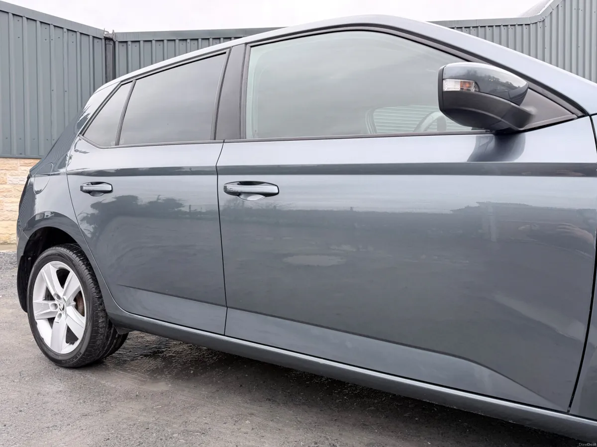 Skoda Fabia 161’ Style 1.0 MPI LOW MILEAGE 69KM - Image 6