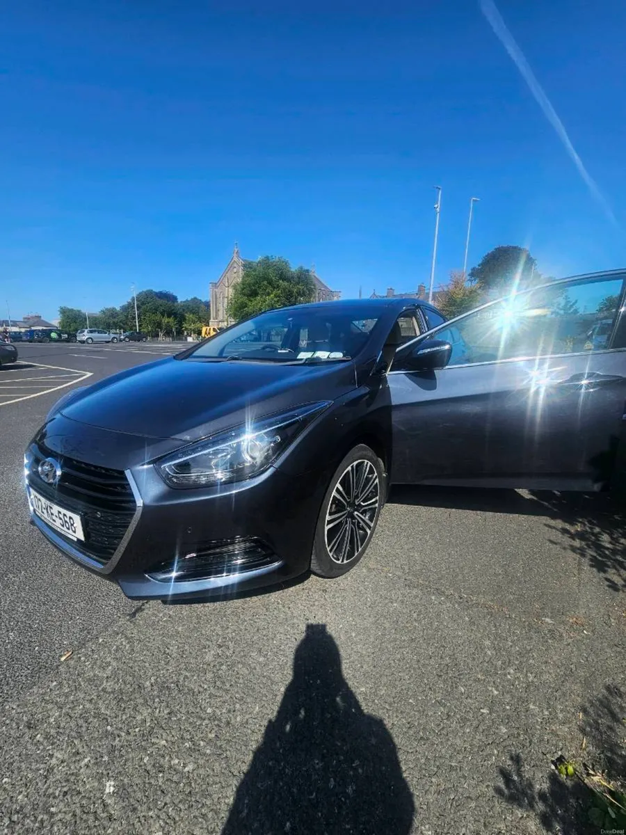 Car - Image 1
