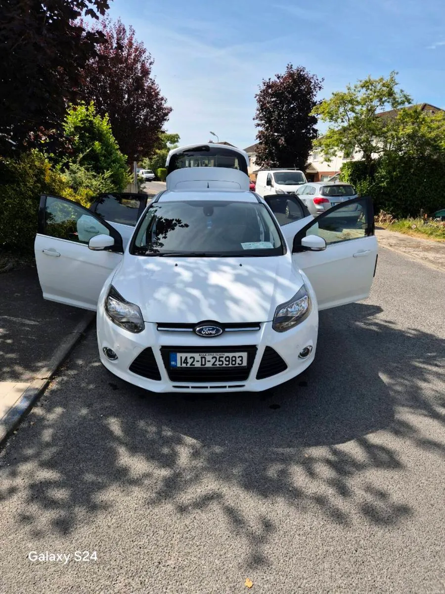 2014 focus 1.0 ecoboost zetec navigator 125 PS - Image 1