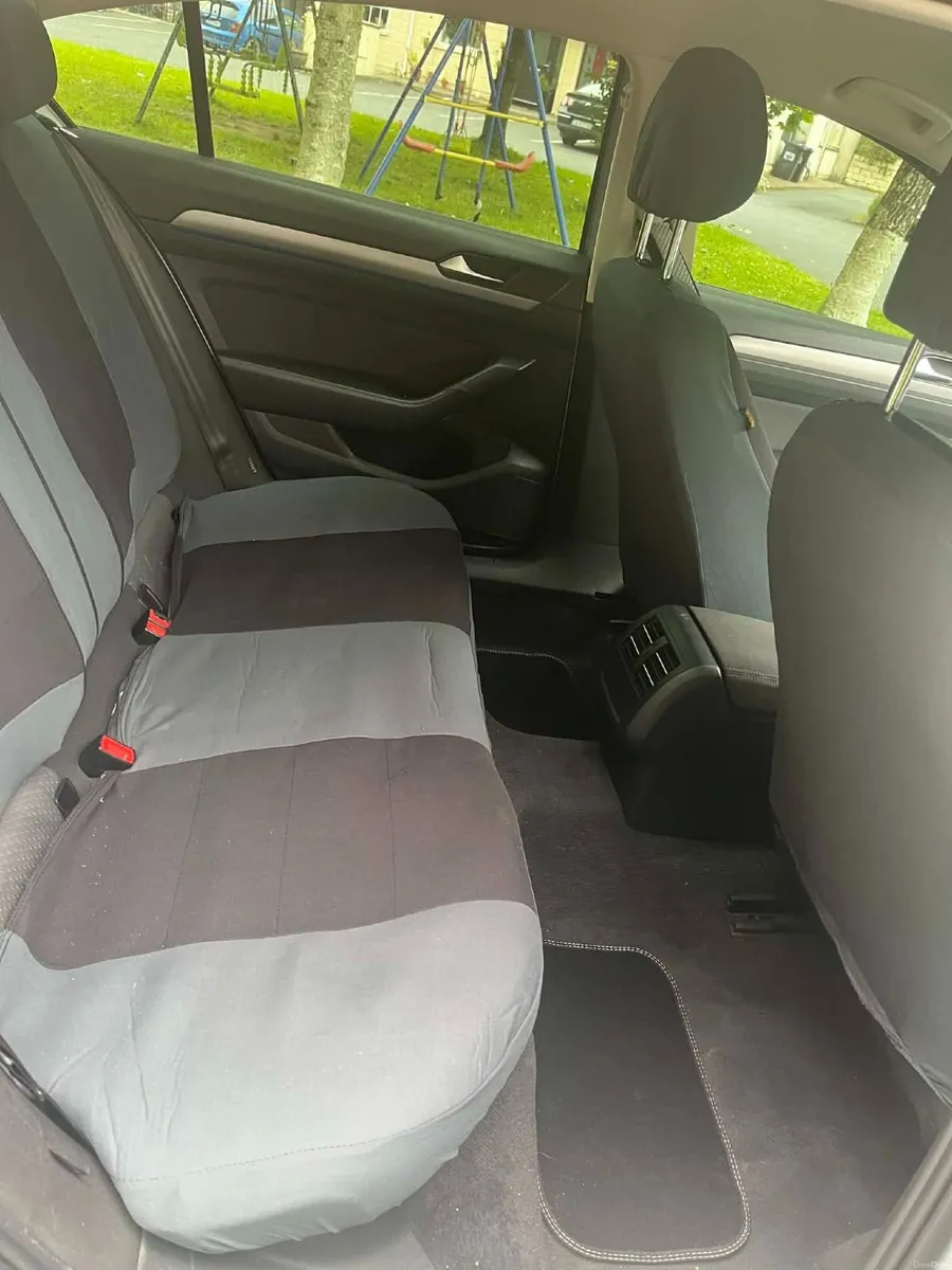 Volkswagen Passat 2015 - Image 4