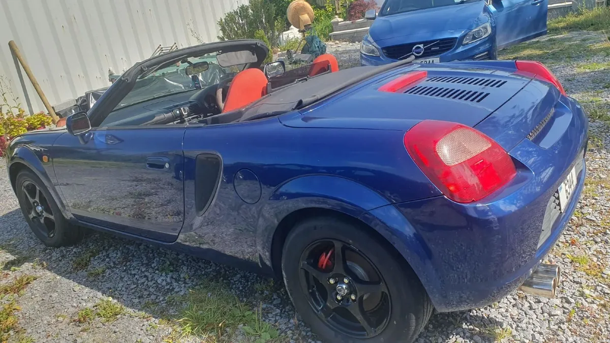 Toyota MR2 2002 - Image 4