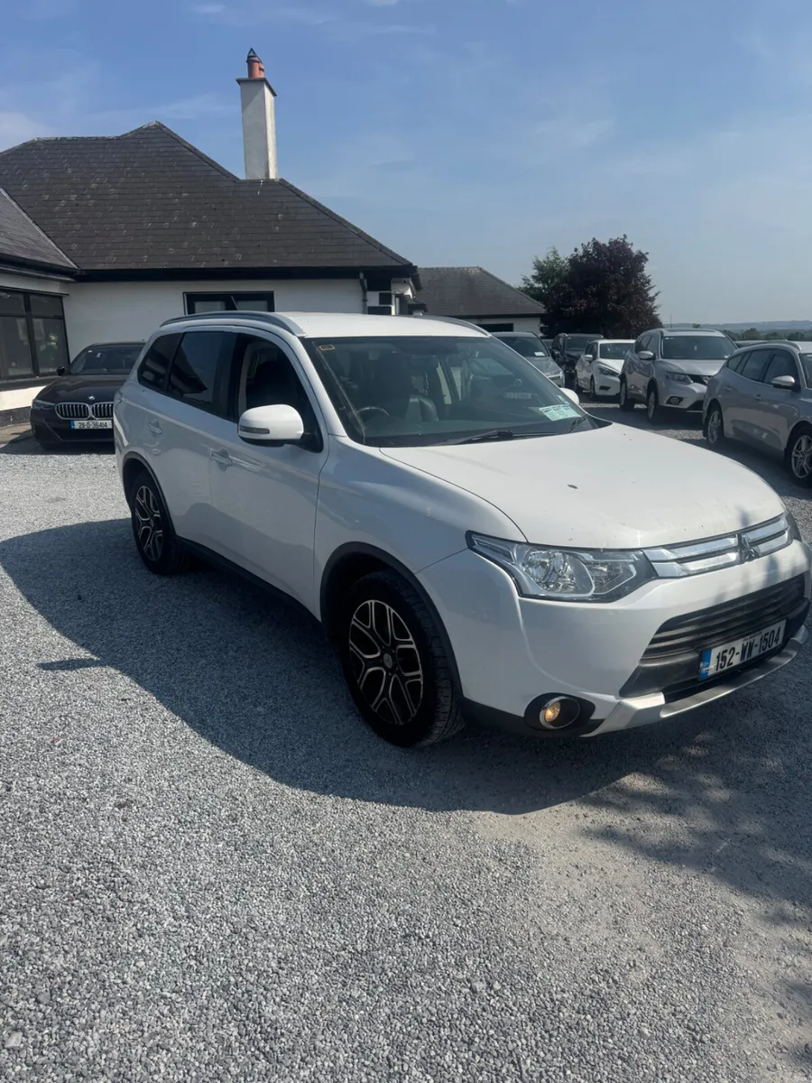 Mitsubishi Outlander 2015 new nct - Image 1