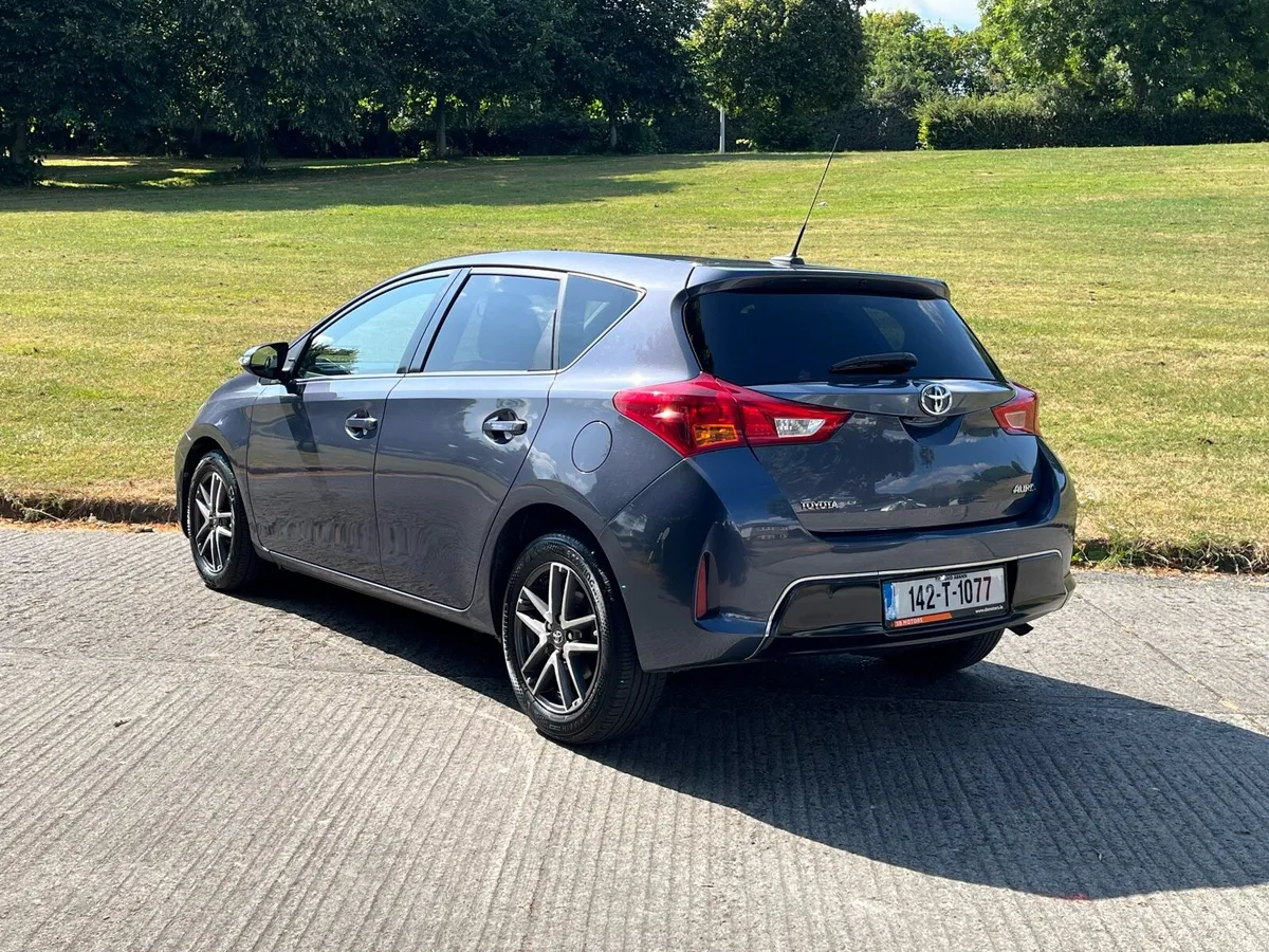 Toyota Auris (LOW MILEAGE) - Image 4