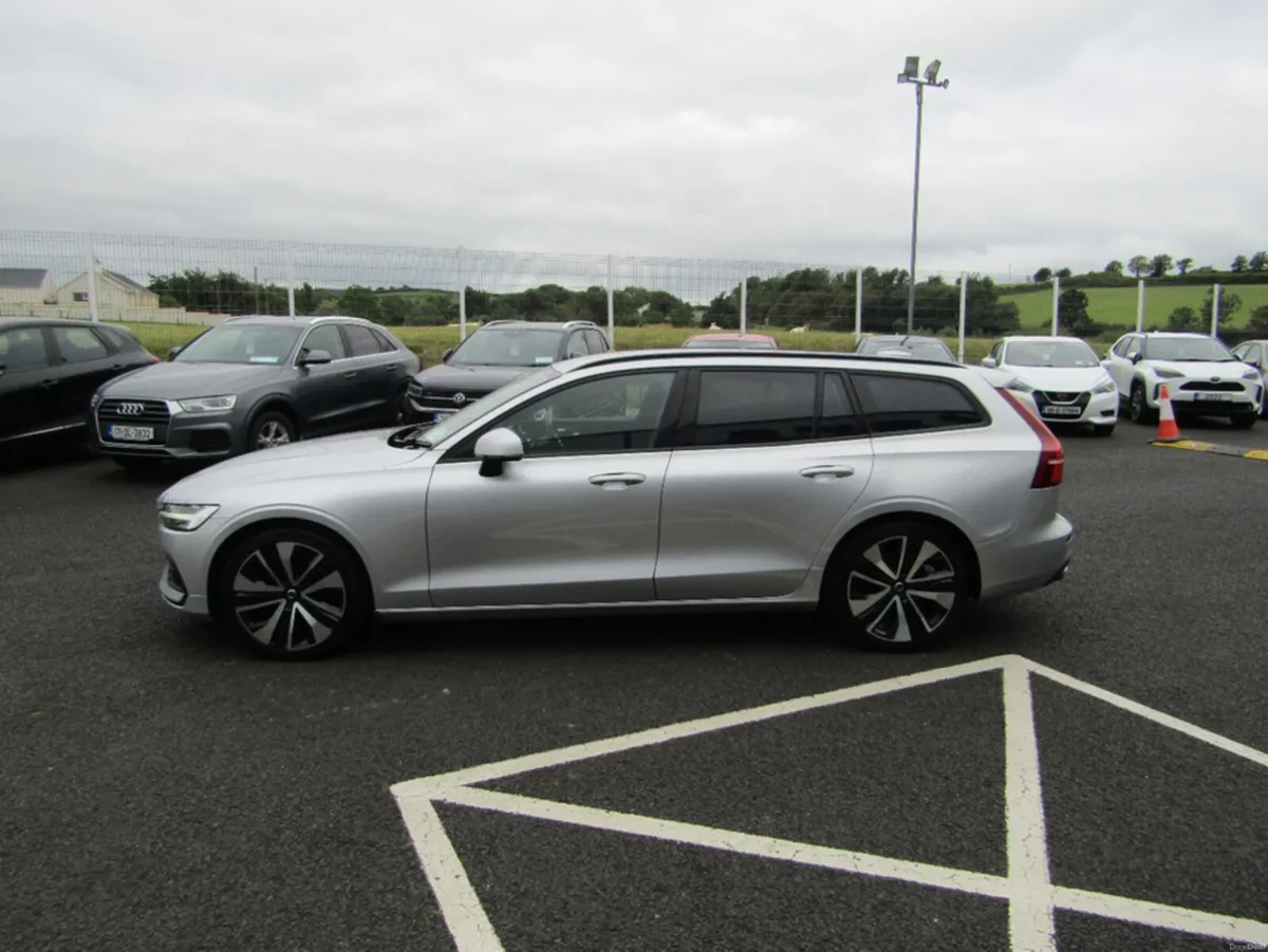 Volvo V60 D4 MOMENTUM AT 5DR AUTO 190BHP - Image 6