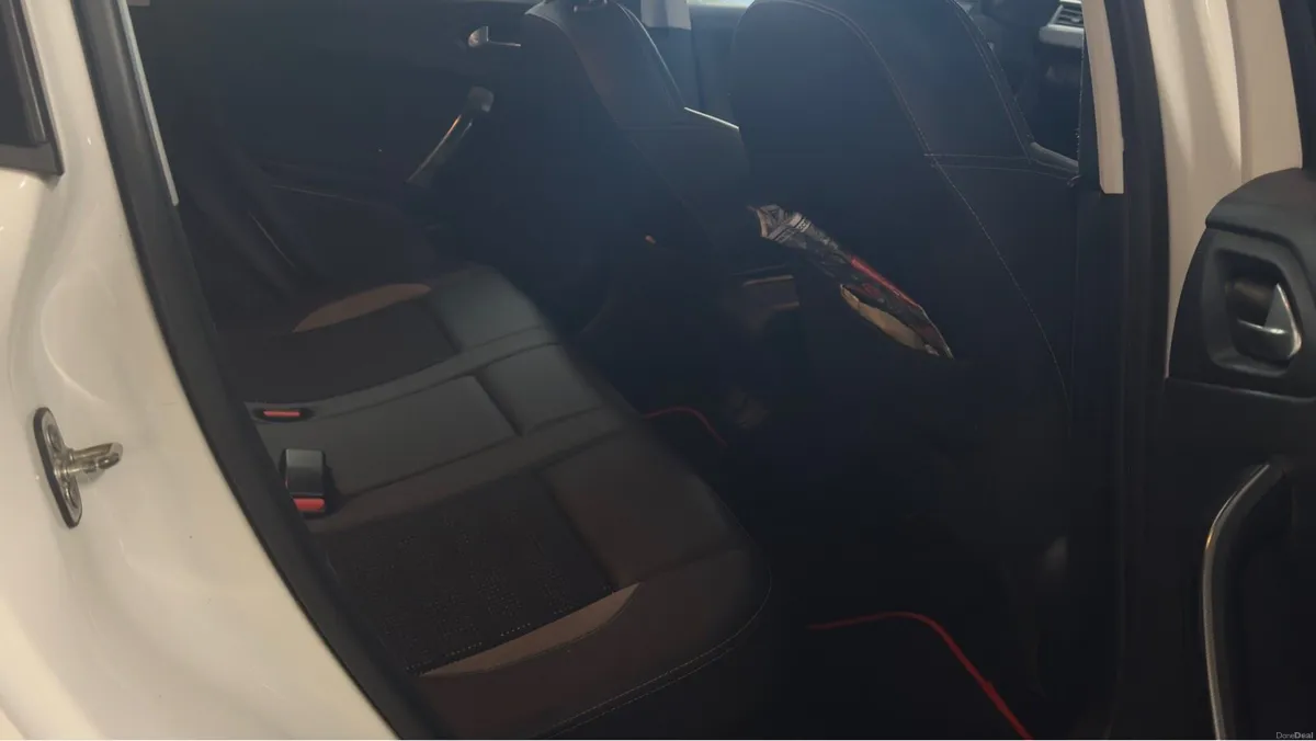 Car - Image 2