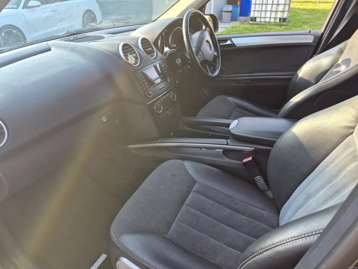 Mercedes-Benz M-Class 2007 - Image 3