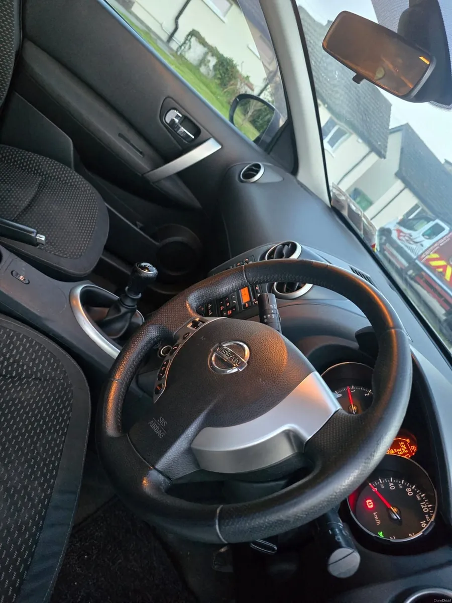 Nissan Qashqai 2009 - Image 6