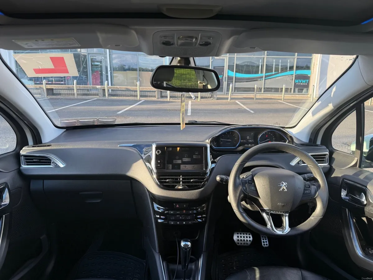 2013 Peugeot 208 - Image 2