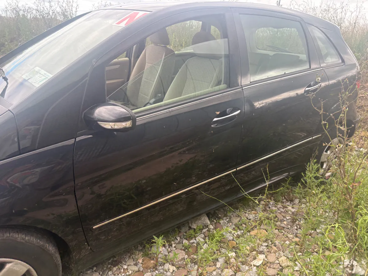 Mercedes-Benz B-Class Automatic - Image 1