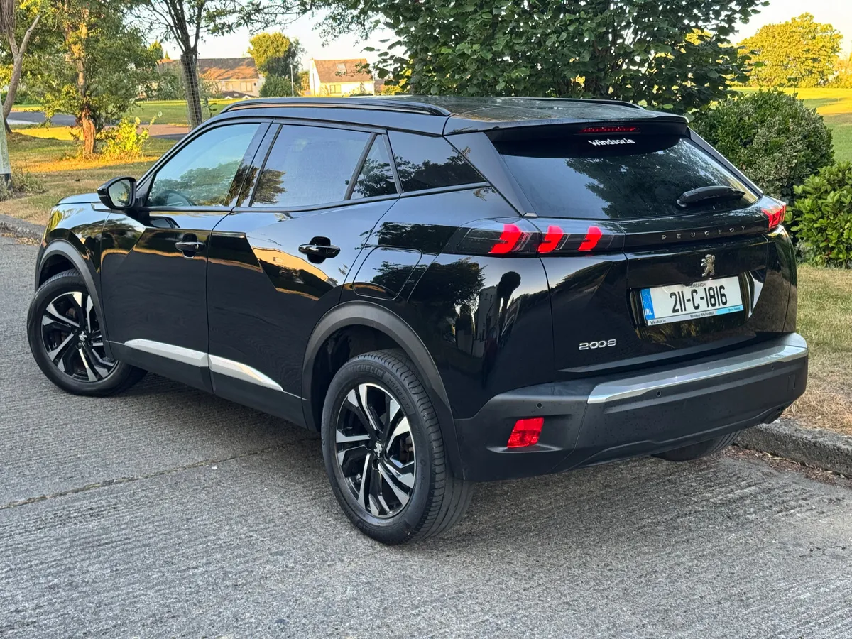 211 PEUGEOT  2008 ALLURE 1.2 PETROL - Image 5