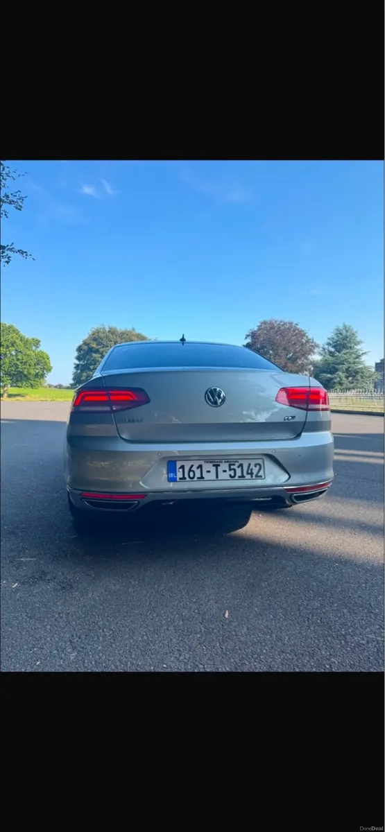 Volkswagen Passat R Line 2.0 TDI - Image 3