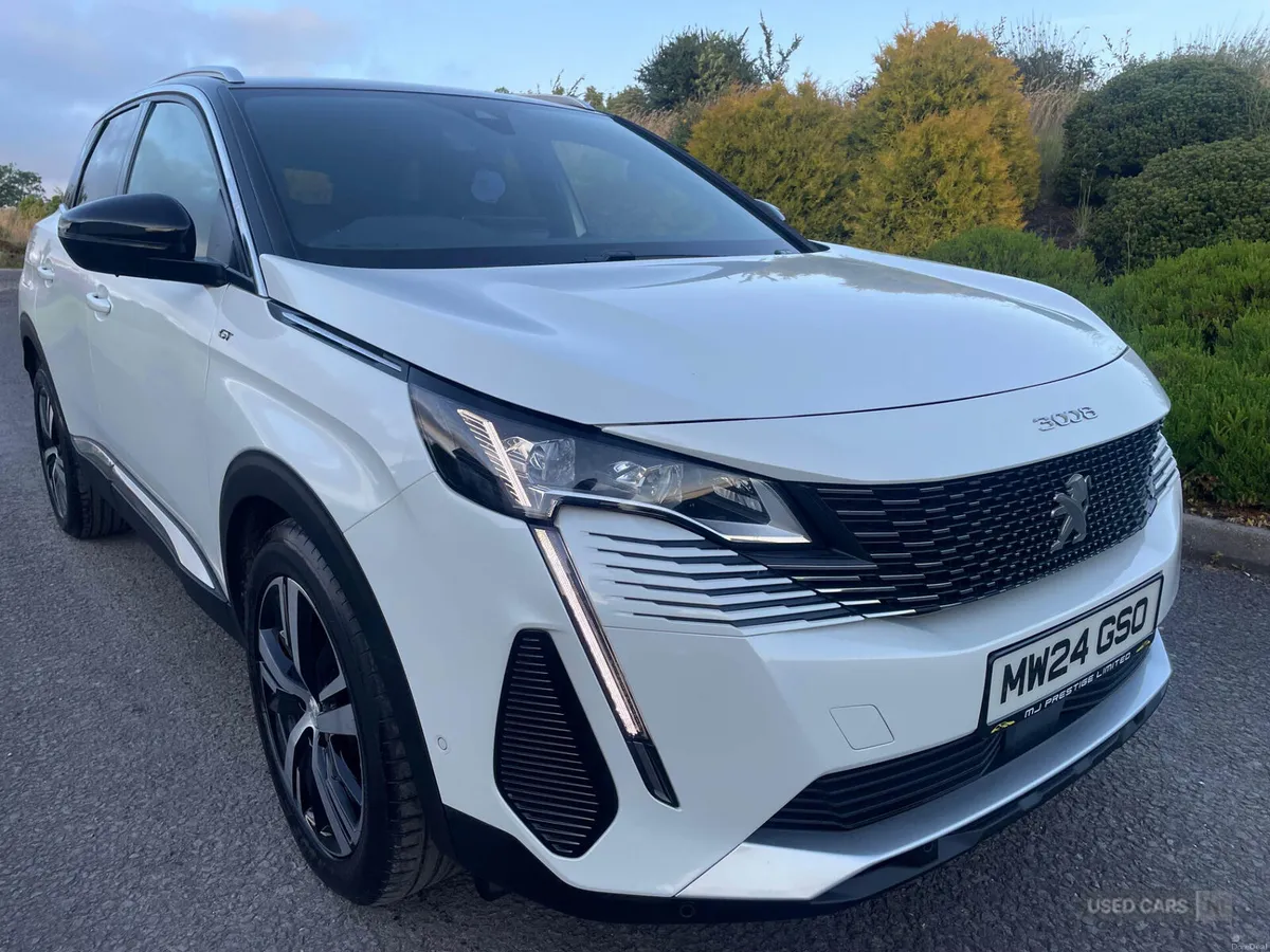 Peugeot 3008 DIESEL ESTATE - Image 4