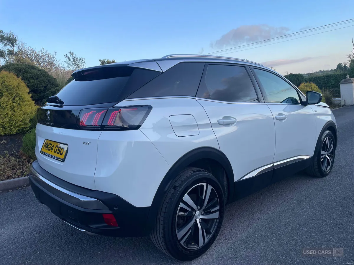 Peugeot 3008 DIESEL ESTATE - Image 2