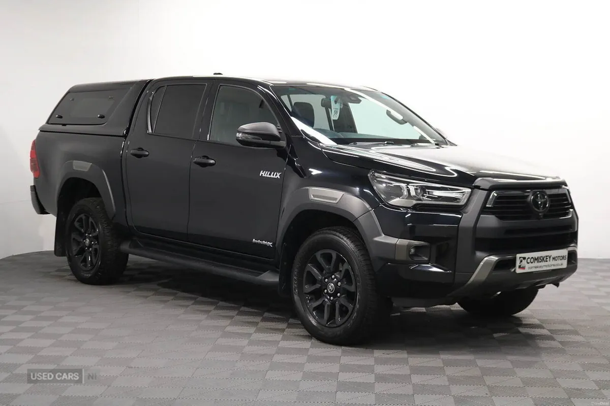 Toyota Hilux D-4D Invincible X - Image 1