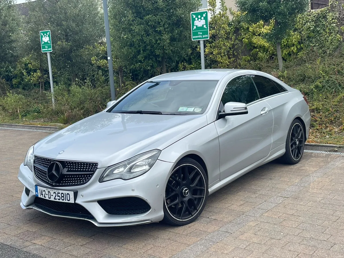Mercedes E220 coupe - Image 1