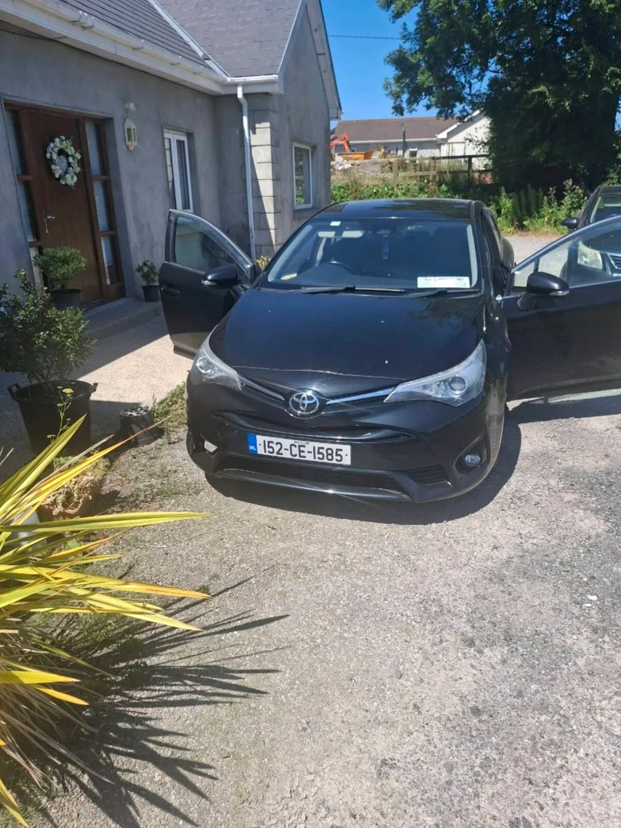 Toyota avensis 1.6 - Image 1