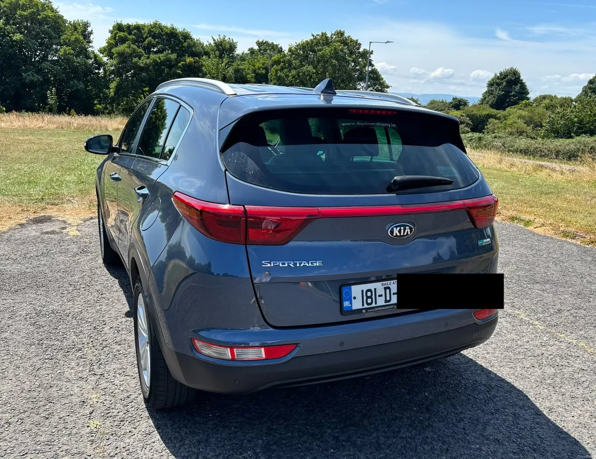 Kia Sportage 1.7 Platinum - Image 4