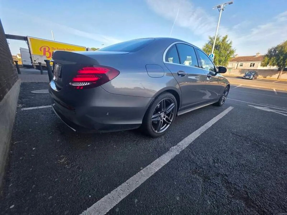 2017 Mercedes-Benz E220d AMG Line - Image 4