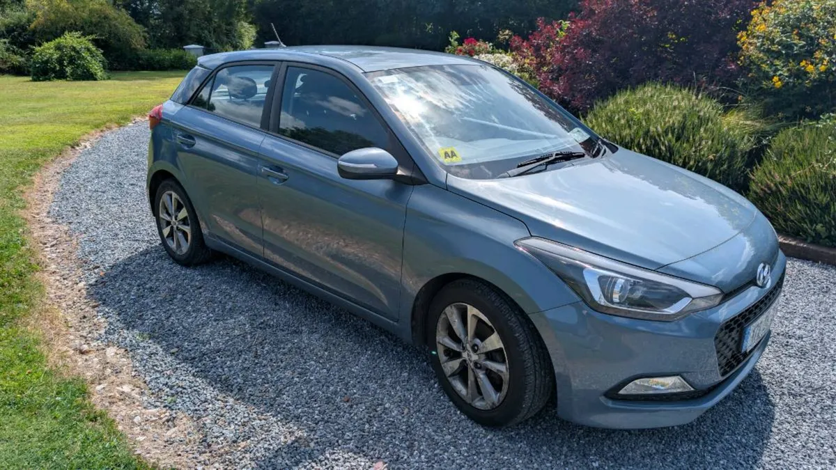 Hyundai i20 Delux - Image 1