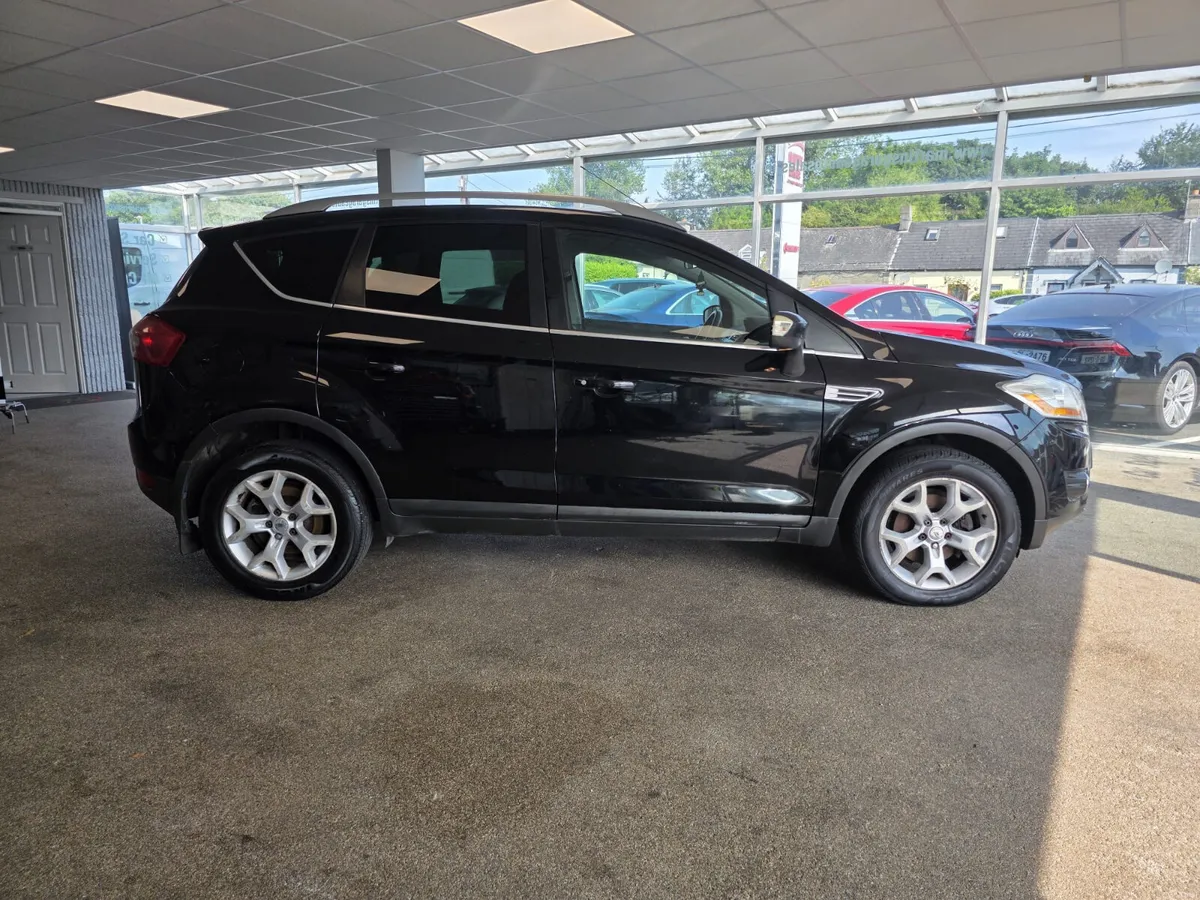 Ford Kuga 2.0TDCI Zetec 2009 - Image 4