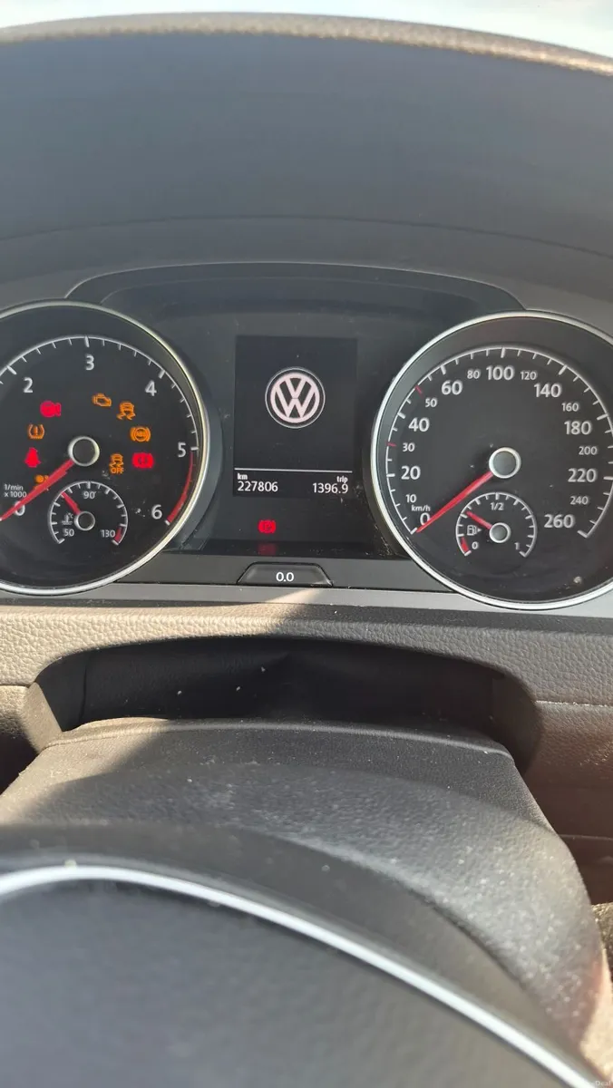 Volkswagen Golf 2016 - Image 2
