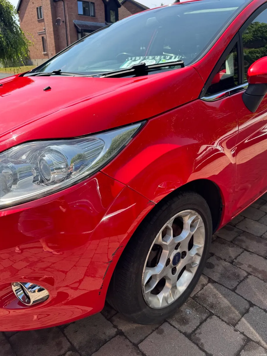 Red 5 Door 2012 Ford Fiesta - Image 5