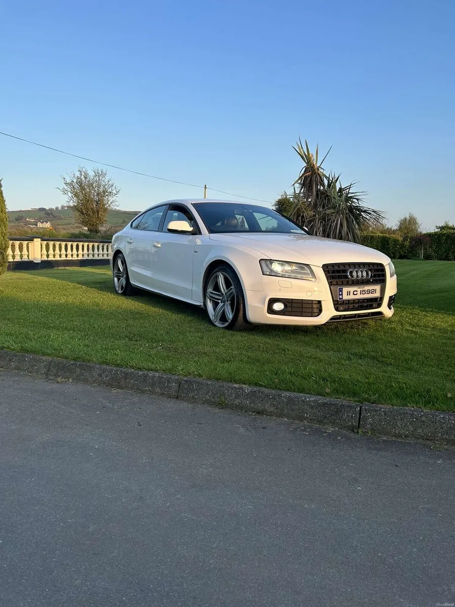 Audi A5 Black edition S-line - Image 2