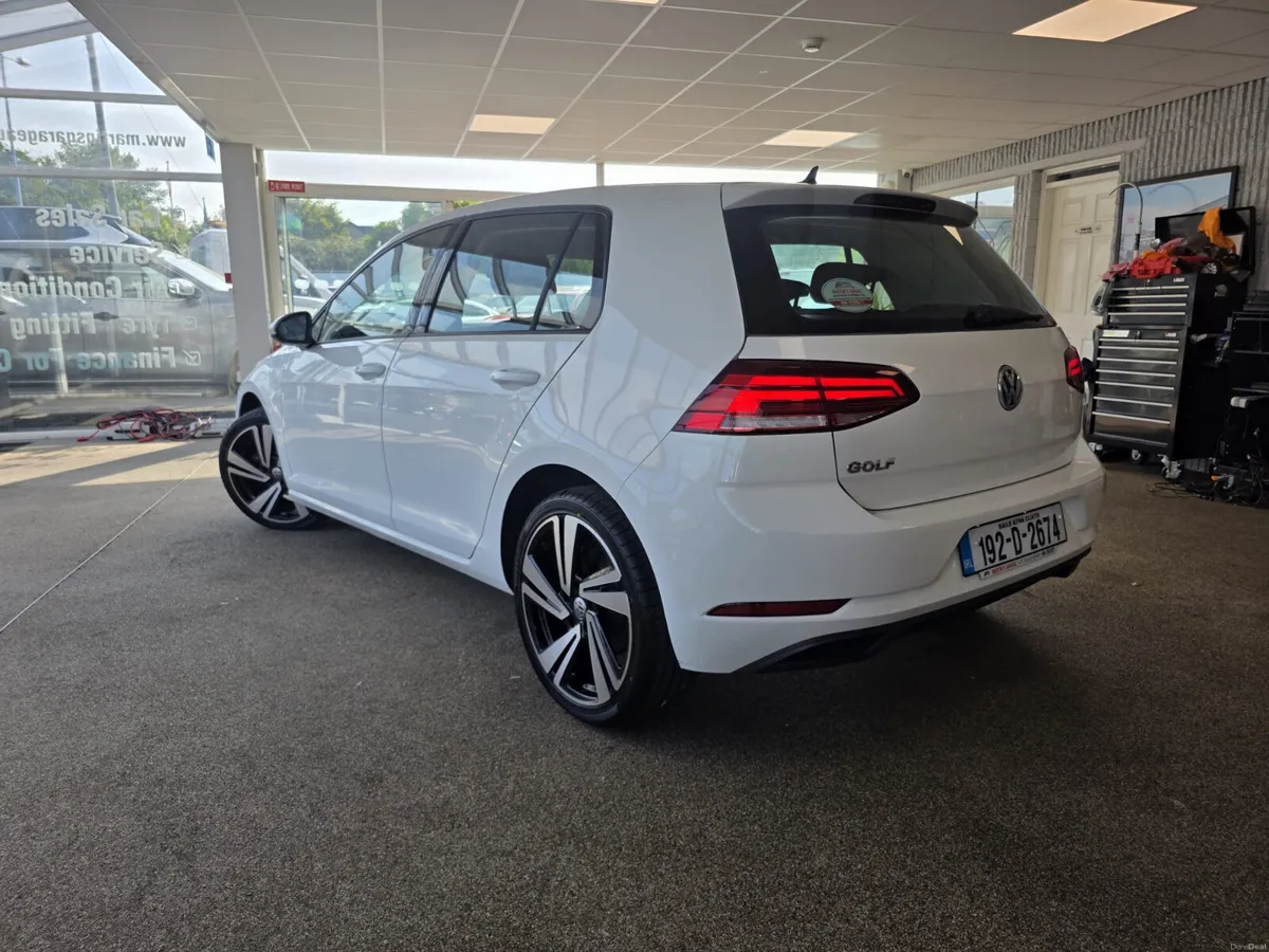 Volkswagen Golf 1.0 TSI 115HP Trendline DSG 2019 - Image 5