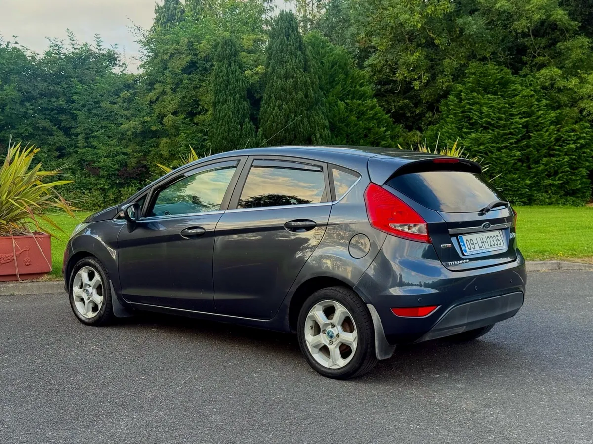 Ford Fiesta Titanium 1.6 Diesel NCT 2027 - Image 2