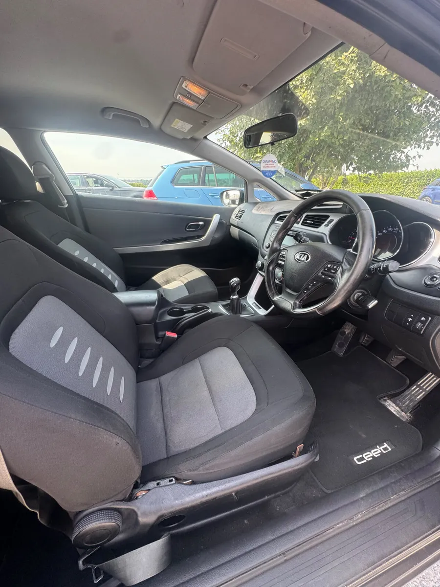 Kia Ceed PRO 2014 1.6 diesel - Image 4