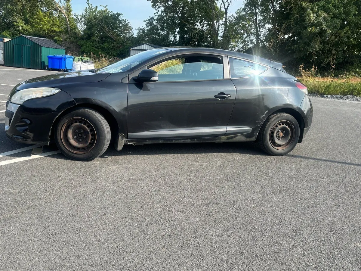 Renault Megane 1.5dci 2010 - Image 2