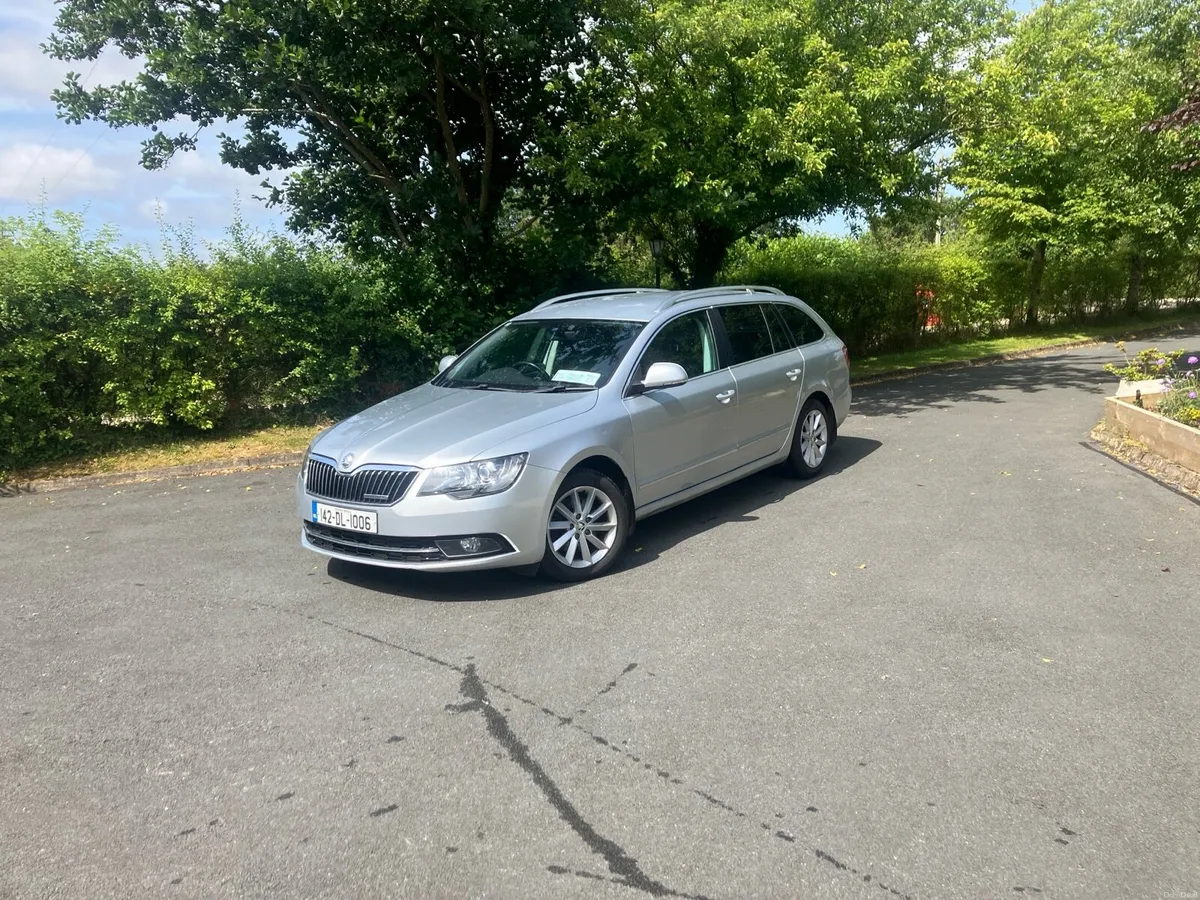 Skoda Superb Estate - Image 2