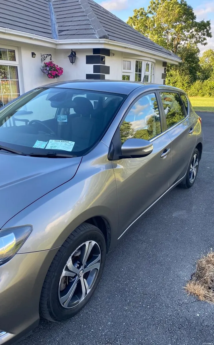 Nissan Pulsar 2016 SV CVT E6 4 door please read d - Image 4