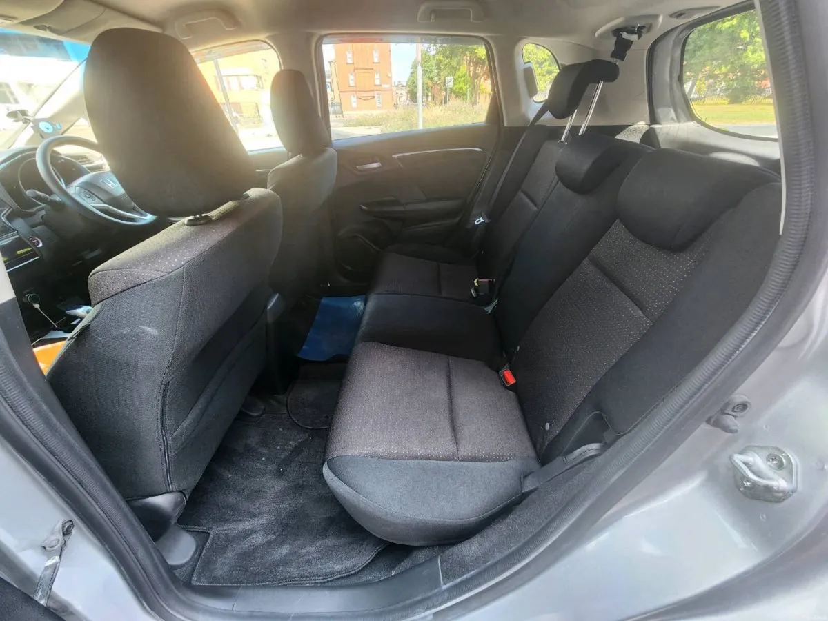 Honda Fit 2014 – Low Mileage – Excellent Condition - Image 5