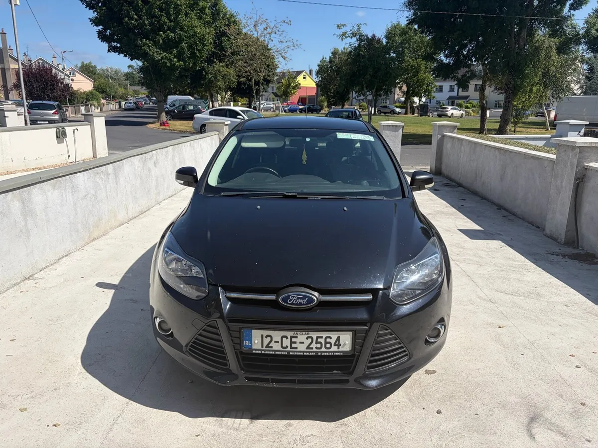 2012 Black Ford Focus - Image 2