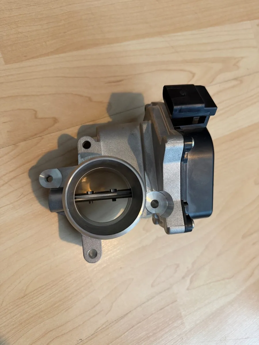 Throttle body - Image 2
