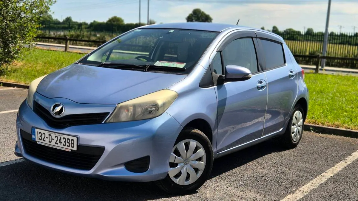 13 Toyota Vitz 1.0l Automatic..5900e - Image 1