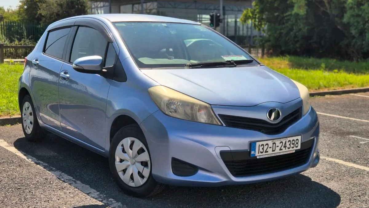 13 Toyota Vitz 1.0l Automatic..5900e - Image 3
