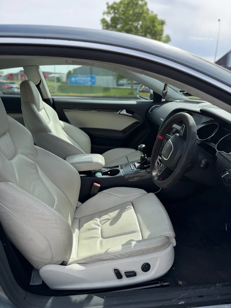 Audi s5v8 - Image 5